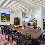 Villa N1